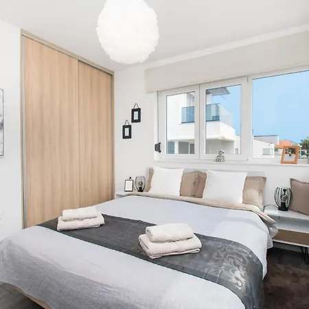 Relax With Jacuzzi Vila Vodice