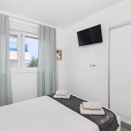 Villa Relax With Jacuzzi Vodice