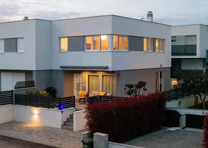 Villa Relax With Jacuzzi