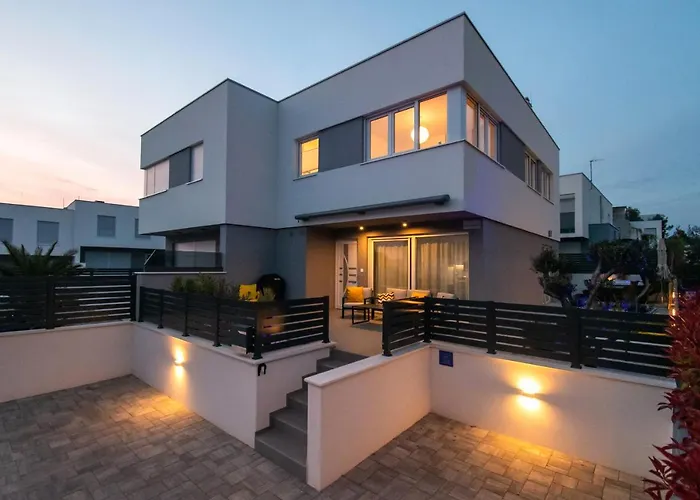 Villa Relax With Jacuzzi