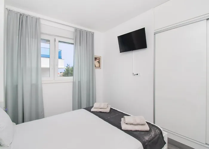 וילה Relax With Jacuzzi וודיצה