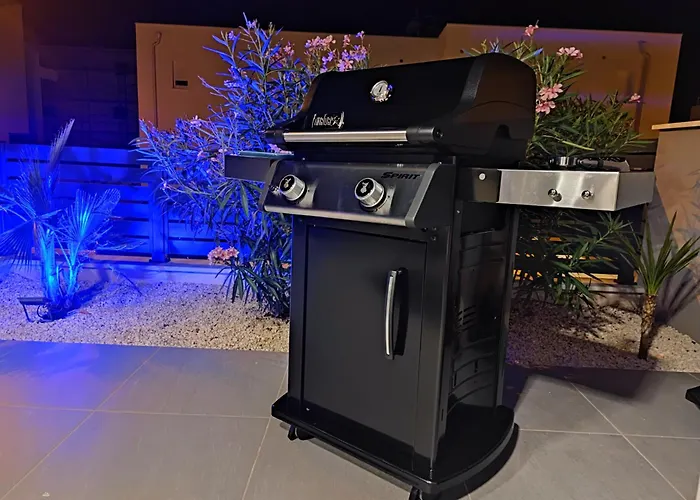 Relax With Jacuzzi וודיצה