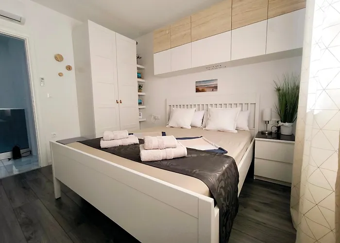 Relax With Jacuzzi וודיצה